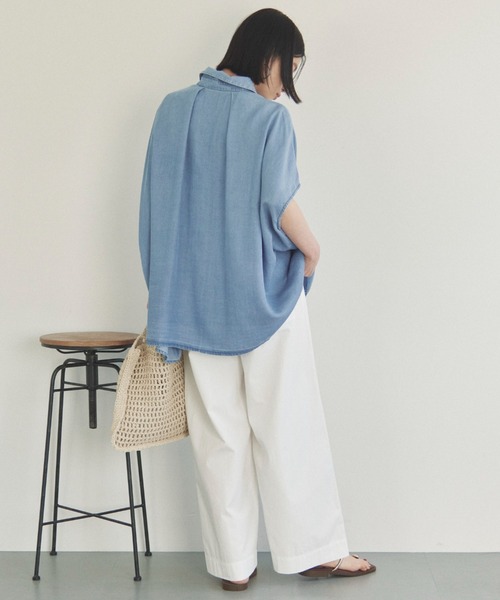 Doux archives（ドゥアルシーヴ）の「ソフトデニムフレンチシャツ（シャツ/ブラウス・レディース・ベージュ/サックスブルー/ブルー・38）」の15枚目の写真