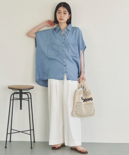 Doux archives（ドゥアルシーヴ）の「ソフトデニムフレンチシャツ（シャツ/ブラウス・レディース・ベージュ/サックスブルー/ブルー・38）」の18枚目の写真