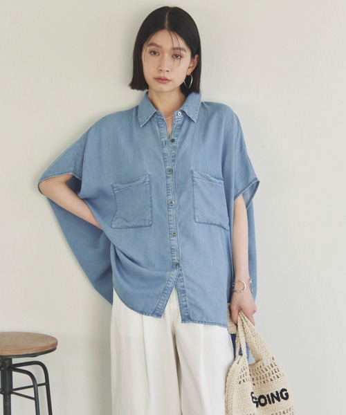 Doux archives（ドゥアルシーヴ）の「ソフトデニムフレンチシャツ（シャツ/ブラウス・レディース・ベージュ/サックスブルー/ブルー・38）」の20枚目の写真