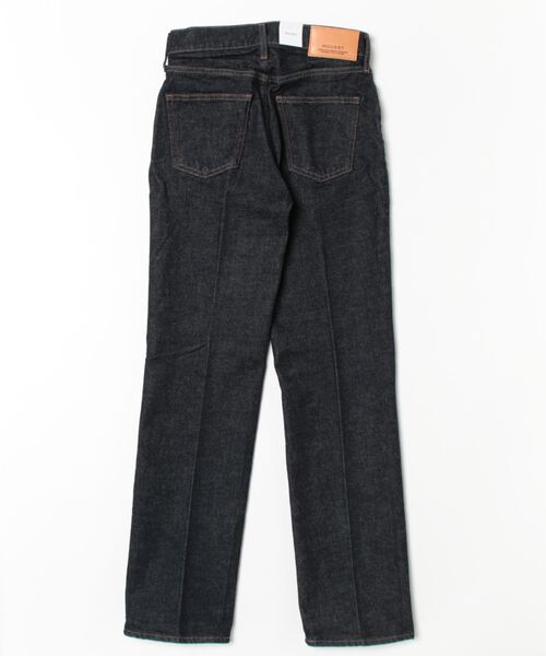 【新品】MOUSSY/CENTER PRESS STRAIGHT/ワンウォッシュ MOUSSY（マウジー）の「MVS CENTER PRESS STRAIGHT（デニム