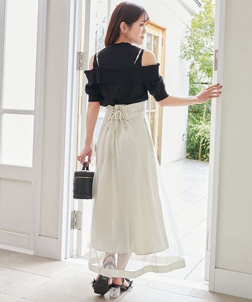 MAJESTIC LEGON（マジェスティックレゴン）の「パールチェーン半袖肩開きニット（ニット/セーター・レディース・ミント/ブラック/アイボリー・MEDIUM）」の6枚目の写真