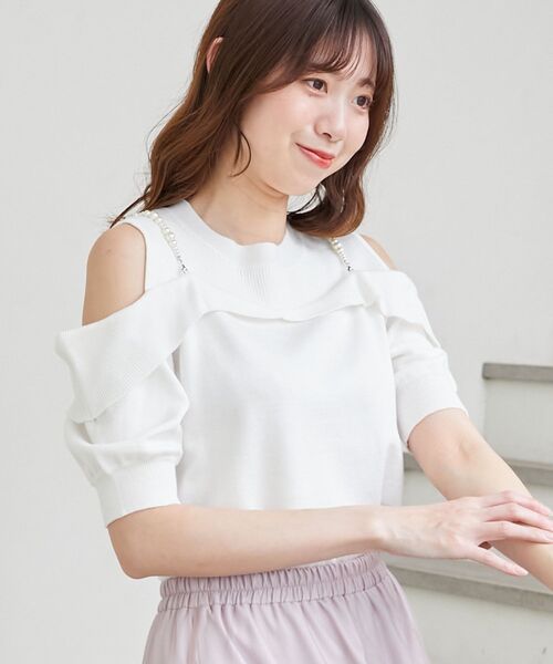 MAJESTIC LEGON（マジェスティックレゴン）の「パールチェーン半袖肩開きニット（ニット/セーター・レディース・ミント/ブラック/アイボリー・MEDIUM）」の15枚目の写真