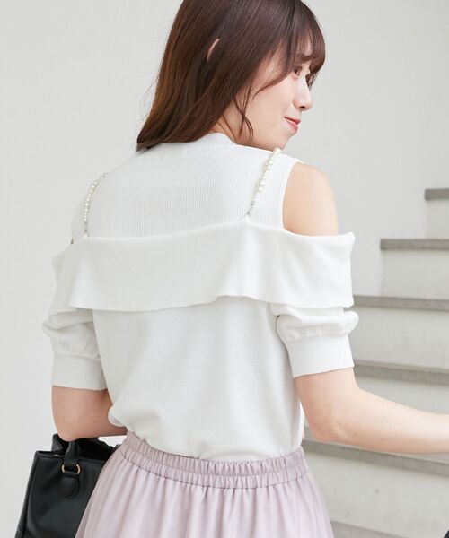 MAJESTIC LEGON（マジェスティックレゴン）の「パールチェーン半袖肩開きニット（ニット/セーター・レディース・ミント/ブラック/アイボリー・MEDIUM）」の16枚目の写真