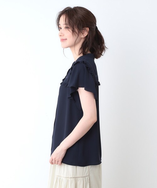 LAURA ASHLEY(ローラアシュレイ)の「【ミニフリル/比翼前立】 デザインブラウス(シャツ/ブラウス・レディース・オフホワイト/ネイビー・40/38)」の12枚目の写真