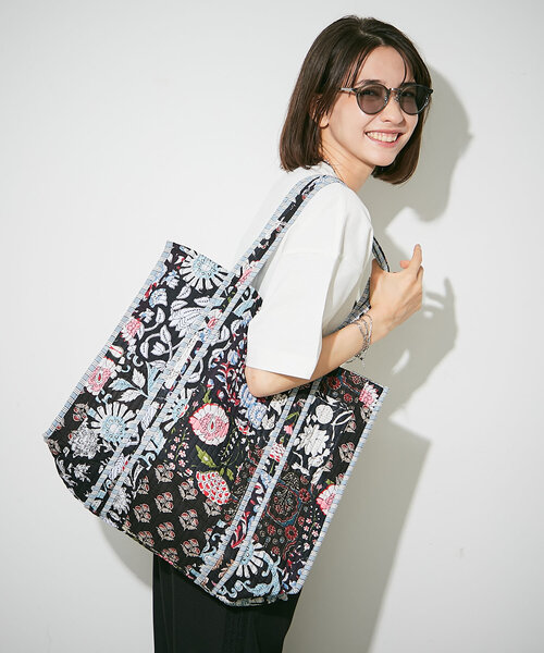 Remind me and forever（リマインドミーアンドフォーエバー）の「【新色登場！】【India series】パッチワークトートバッグ（ショルダーバッグ・レディース・マルチ/ブルー/ベージュ/ブラック・FREE）」の9枚目の写真