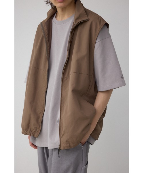 AZUL by moussy（アズールバイマウジー）の「ゴープコアスタンドベスト（ベスト・メンズ・チャコールグレー/ライトブラウン/ブラック・FREE）」の3枚目の写真