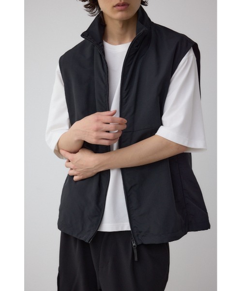 AZUL by moussy（アズールバイマウジー）の「ゴープコアスタンドベスト（ベスト・メンズ・チャコールグレー/ライトブラウン/ブラック・FREE）」の2枚目の写真