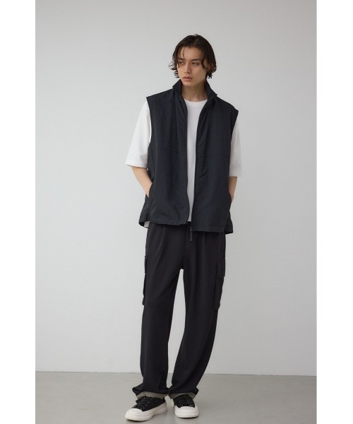 AZUL by moussy（アズールバイマウジー）の「ゴープコアスタンドベスト（ベスト・メンズ・チャコールグレー/ライトブラウン/ブラック・FREE）」の6枚目の写真