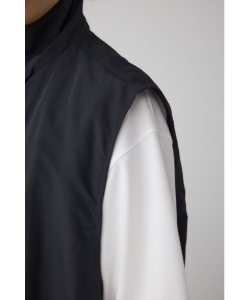 AZUL by moussy（アズールバイマウジー）の「ゴープコアスタンドベスト（ベスト・メンズ・チャコールグレー/ライトブラウン/ブラック・FREE）」の11枚目の写真
