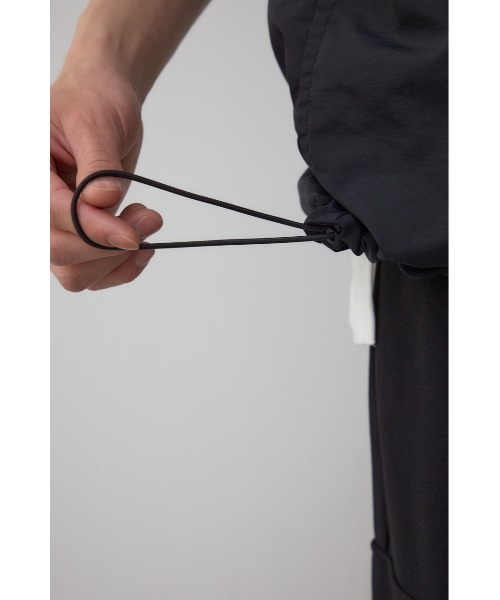 AZUL by moussy（アズールバイマウジー）の「ゴープコアスタンドベスト（ベスト・メンズ・チャコールグレー/ライトブラウン/ブラック・FREE）」の17枚目の写真