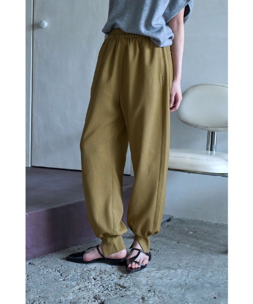 marjour(マージュール)の「SUMMER JOGGER PANTS(25SS)(その他パンツ・レディース・ブラック/キャメル・S/M)」の3枚目の写真