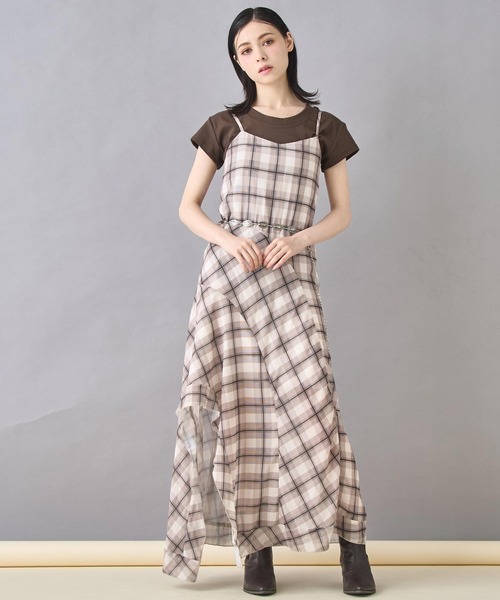 ANAP(アナップ)の「チェック柄 アシメ フレア キャミワンピース(ワンピース・レディース・ベージュ/ネイビー/ホワイト・FREE)」の2枚目の写真