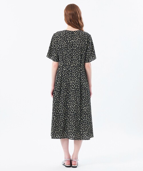 MACKINTOSH PHILOSOPHY（ﾏｯｷﾝﾄｯｼｭ ﾌｨﾛｿﾌｨｰ）の「ペイントドットワンピース（ワンピース・レディース・ブラック/ライトブルー・36/38/34）」の9枚目の写真