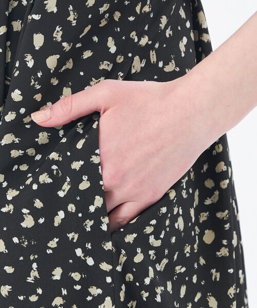 MACKINTOSH PHILOSOPHY（ﾏｯｷﾝﾄｯｼｭ ﾌｨﾛｿﾌｨｰ）の「ペイントドットワンピース（ワンピース・レディース・ブラック/ライトブルー・36/38/34）」の11枚目の写真