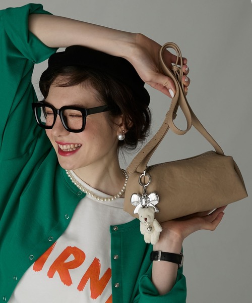 BONLECILL Marche(ボンルシールマルシェ)の「【BONLECILL Marche】スクエアショルダーバッグ/ハンドバッグ(ショルダーバッグ・レディース・ブラック/アイボリー/ベージュ・FREE)」の3枚目の写真