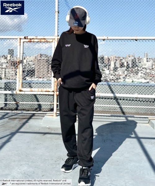 Reebok(リーボック)の「Reebok(リーボック)/オーバーサイズ ロゴスウェット セットアップ 上下セット(セットアップ・レディース・ネイビー/グリーン/ブラック/アッシュグレー・M/L/XL)」の10枚目の写真