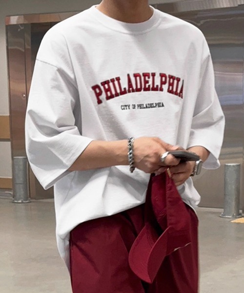 NOWLE（ノウル）の「【NOWLE】PHILADELPHIA カレッジ ロゴ 半袖 Tシャツ（Tシャツ/カットソー・メンズ・ブラック/ホワイト・MEDIUM/LARGE/X-LARGE）」の2枚目の写真