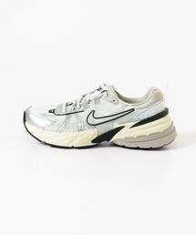NIKE V2K ラン
