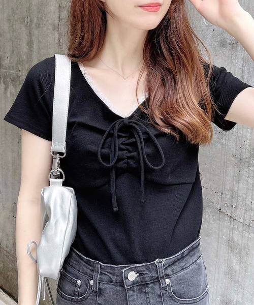 INGNI(イング)の「レース付フロントギャザーリボンリブトップス(Tシャツ/カットソー・レディース・オフホワイト/グレー/ホワイト×ブラック/ブラック・M)」の4枚目の写真