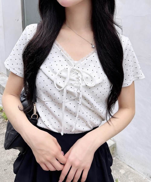 INGNI(イング)の「レース付フロントギャザーリボンリブトップス(Tシャツ/カットソー・レディース・オフホワイト/グレー/ホワイト×ブラック/ブラック・M)」の12枚目の写真