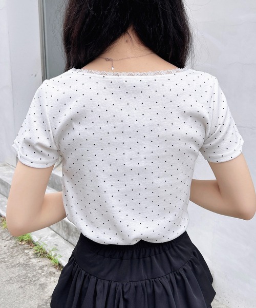 INGNI(イング)の「レース付フロントギャザーリボンリブトップス(Tシャツ/カットソー・レディース・オフホワイト/グレー/ホワイト×ブラック/ブラック・M)」の9枚目の写真