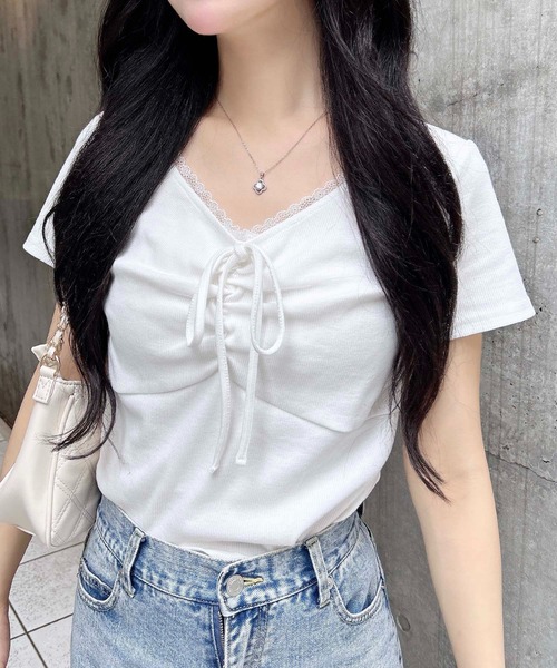 INGNI(イング)の「レース付フロントギャザーリボンリブトップス(Tシャツ/カットソー・レディース・オフホワイト/グレー/ホワイト×ブラック/ブラック・M)」の5枚目の写真