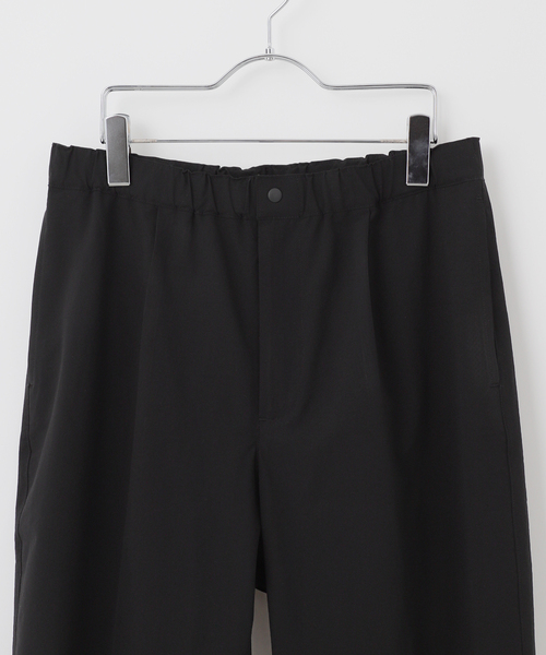 B.C STOCK（ベーセーストック）の「C.H.G TRAIL テーパードスラックス（スラックス・メンズ・チャコールグレー/ブラック・MEDIUM/LARGE）」の17枚目の写真