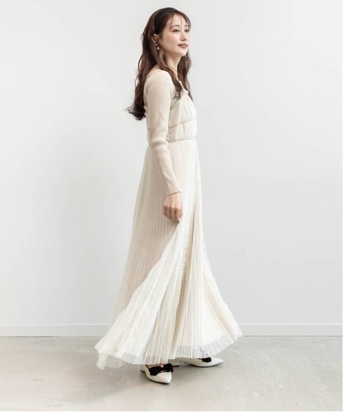 RANDA(ランダ)の「ベロアリボンクラシカルフラットパンプス(パンプス・レディース・アイボリー/ブラック/グレー・25/22.5/22/23/23.5/24/24.5/25.5)」の10枚目の写真