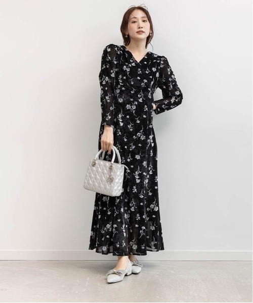 RANDA(ランダ)の「ベロアリボンクラシカルフラットパンプス(パンプス・レディース・アイボリー/ブラック/グレー・25/22.5/22/23/23.5/24/24.5/25.5)」の20枚目の写真