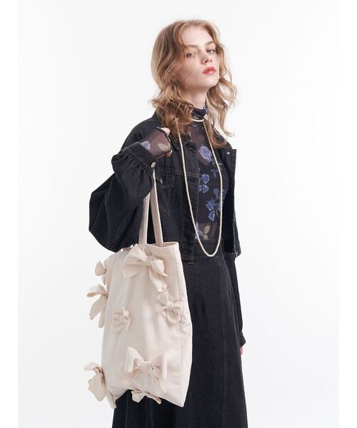 jouetie（ジュエティ）の「ベロアリボントートバッグ A4サイズ（トートバッグ・レディース・ブラック/レッド/オフホワイト/ピンク/ブルー・FREE）」の8枚目の写真