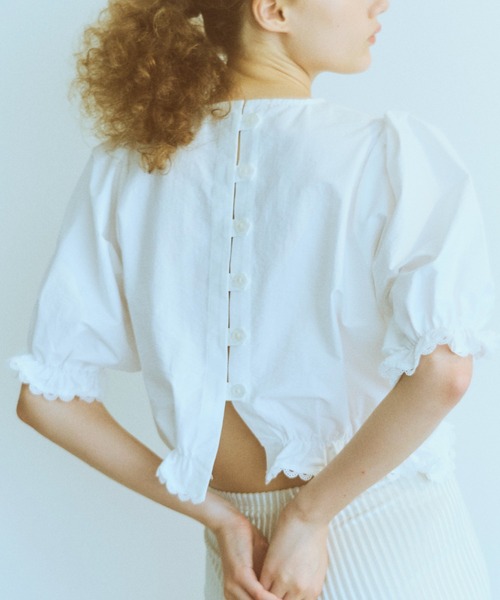 EN NEUME（エンノイム）の「Lace Trim Volume Tops（シャツ/ブラウス・レディース・イエロー/ホワイト/ブラック/ブラウン・FREE）」の7枚目の写真