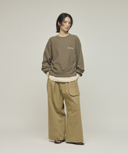 AMERICANA（アメリカーナ）の「Americana × Firsthand/アメリカーナ 別注 ワンポイントロゴ クルーネックスウェット（スウェット・レディース・グレー/チャコールグレー/ブラウン・FREE）」の13枚目の写真