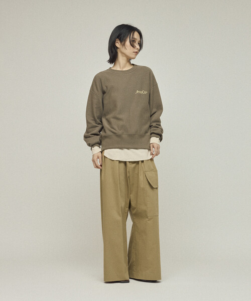 AMERICANA（アメリカーナ）の「Americana × Firsthand/アメリカーナ 別注 ワンポイントロゴ クルーネックスウェット（スウェット・レディース・グレー/チャコールグレー/ブラウン・FREE）」の15枚目の写真