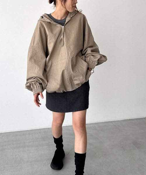 CANAL JEAN(キャナルジーン)の「choice_cnl 合皮ZIPパーカー(ブルゾン・レディース・ベージュ・X-LARGE/LARGE)」の4枚目の写真