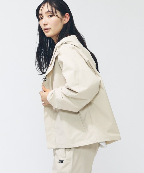 NEW BALANCE（ニューバランス）の「【アルペン限定】 ニューバランス New Balance THE CITY フーデッドウーブンジャケット（ブルゾン・レディース・アイボリー/ブラック/グリーン・S/M/L/XL）」の11枚目の写真