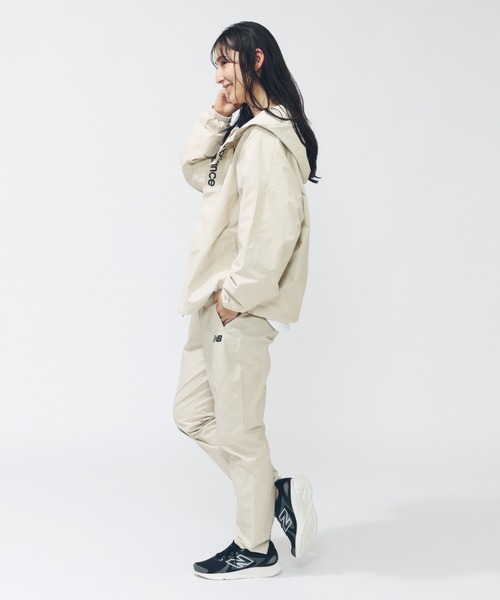 NEW BALANCE（ニューバランス）の「【アルペン限定】 ニューバランス New Balance THE CITY フーデッドウーブンジャケット（ブルゾン・レディース・アイボリー/ブラック/グリーン・S/M/L/XL）」の17枚目の写真