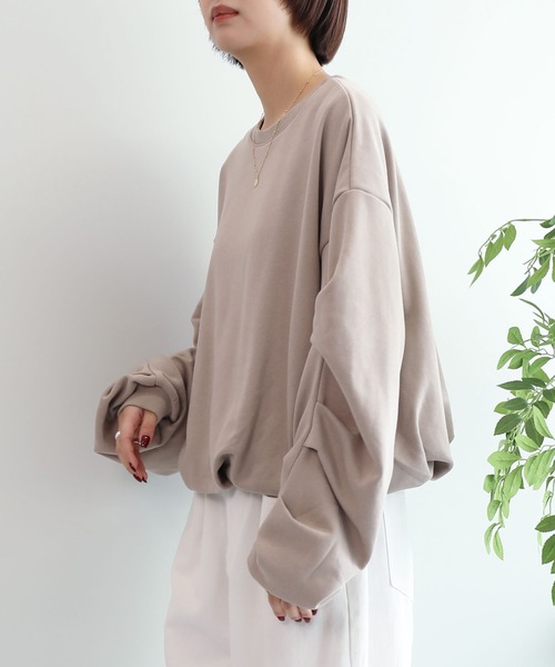 aimoha（アイモハ）の「裏毛袖タックバルーンプルオーバー（その他トップス・レディース・グレイッシュベージュ/アイボリー/グレー/ブラック・FREE）」の12枚目の写真