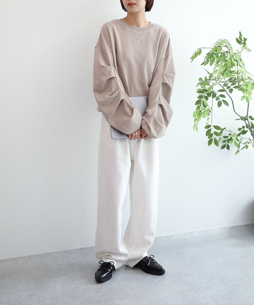 aimoha（アイモハ）の「裏毛袖タックバルーンプルオーバー（その他トップス・レディース・グレイッシュベージュ/アイボリー/グレー/ブラック・FREE）」の6枚目の写真