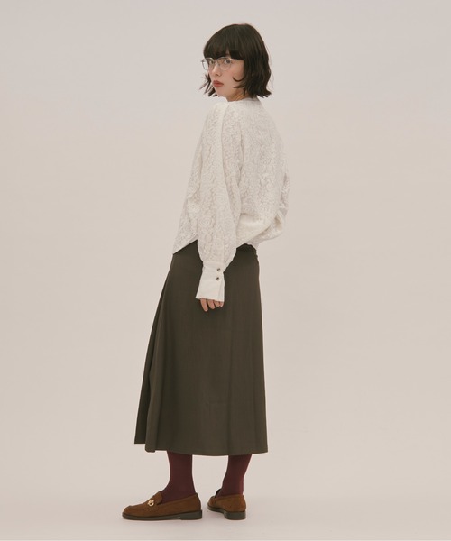 loin nuit（ロワンニュイ）の「volume sleeve blouse / ボリュームスリーブブラウス（シャツ/ブラウス・レディース・グレー/オフホワイト・FREE）」の6枚目の写真