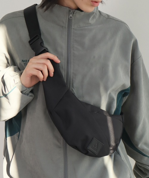 「新品未使用品」Golfickers黒ボディバッグ・ポーチ 新品未使用品」Golfickers黒ボディバッグ・ポーチ