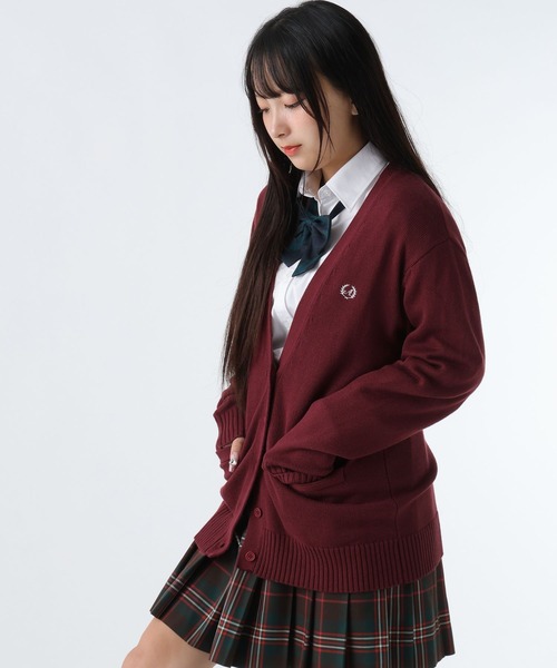 GLOBAL WORK(グローバルワーク)の「ロゴ刺繍スクールカーディガン/AND YUA ANY/593404(カーディガン/ボレロ・キッズ・ベージュ/ネイビー/ワインレッド/ホワイト系その他3・MEDIUM/LARGE)」の4枚目の写真