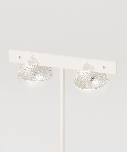 Trish(トリッシュ)の「マットサークルピアス(ピアス(両耳用)・レディース・ゴールド/シルバー・FREE)」の13枚目の写真