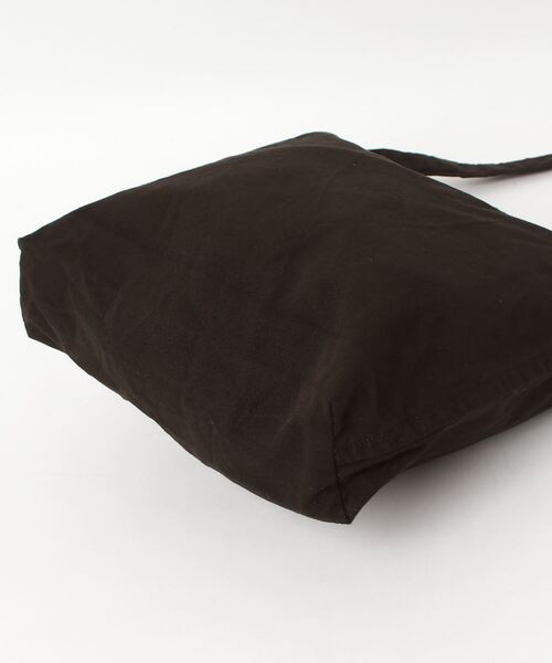 yoko sakamoto（ヨーコサカモト）の「【YOKO SAKAMOTO】 RESEARCHER BAG - MEDIUM（ショルダーバッグ・メンズ・ブラウン・FREE）」の3枚目の写真