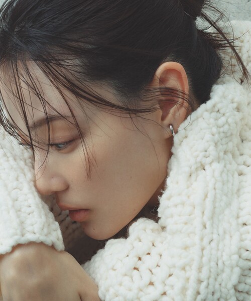 by Preek（バイプリーク）の「＜MIZUKI HANAYAMA×by Preek＞フープ イヤリング（イヤリング・レディース・シルバー/ゴールド・FREE）」の3枚目の写真