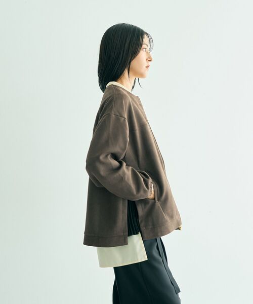 YECCA VECCA(イェッカヴェッカ)の「サイドプリーツノーカラーブルゾン(ブルゾン・レディース・モカ/ブラウン・FREE)」の17枚目の写真