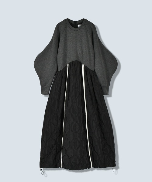 OMMO(オーエムエムオー)の「SWEAT DOCKING QUILTING OP(ワンピース・レディース・グレー/ブラック・36/38)」の3枚目の写真