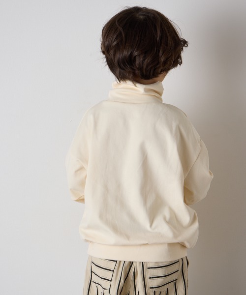 riziere（リジェール）の「モックネックデザインカットソー（Tシャツ/カットソー・キッズ・グレー/アイボリー/ブラック・90/100/110/120/130/140/150）」の6枚目の写真