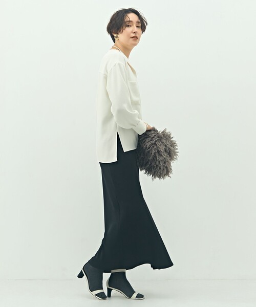 NOLLEY’S Sophi（ノーリーズソフィ）の「ウォッシャブルバックサテンジョーゼットオープンカラーブラウス（シャツ/ブラウス・レディース・オフホワイト/サックスブルー/ネイビー・38）」の9枚目の写真