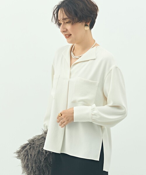 NOLLEY’S Sophi（ノーリーズソフィ）の「ウォッシャブルバックサテンジョーゼットオープンカラーブラウス（シャツ/ブラウス・レディース・オフホワイト/サックスブルー/ネイビー・38）」の11枚目の写真
