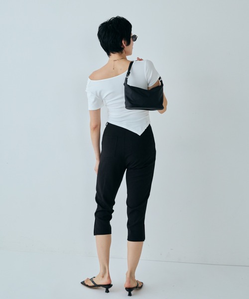VION(ヴィオン)の「Capri pants / カプリパンツ(スラックス・レディース・チャコールグレー/ブラック・SMALL/MEDIUM)」の19枚目の写真